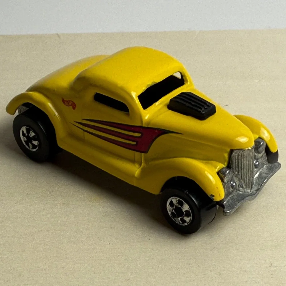 Hot Wheels 1975 Neet Streeter Diecast Car Yellow Hot Rod